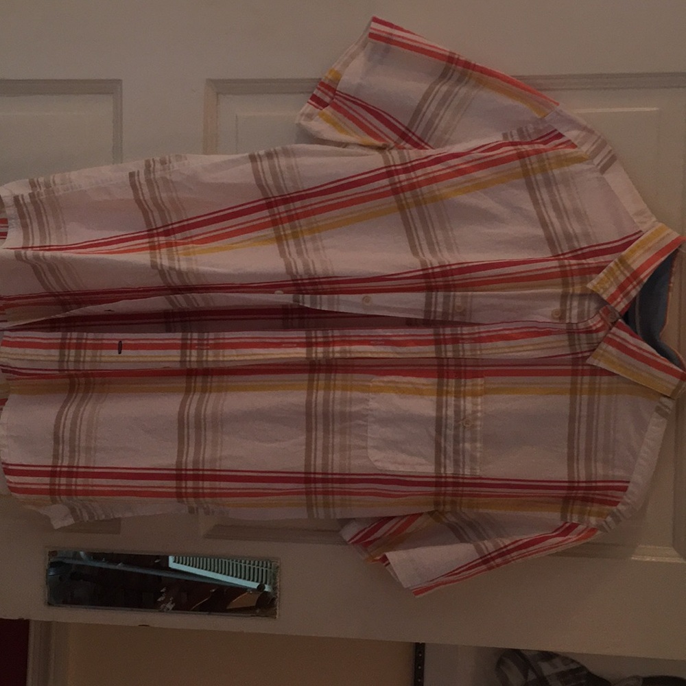 Men’s casual button down